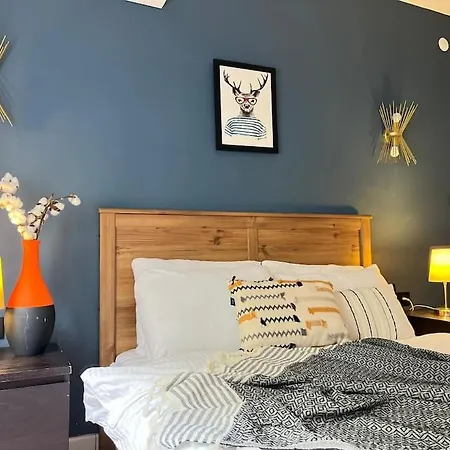 Stunning Sea View Amazing Flat 4br,2ba,ac דירה *