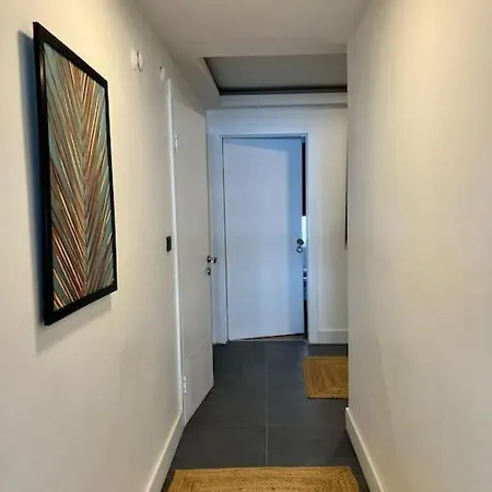 Stunning Sea View Amazing Flat 4br,2ba,ac דירה