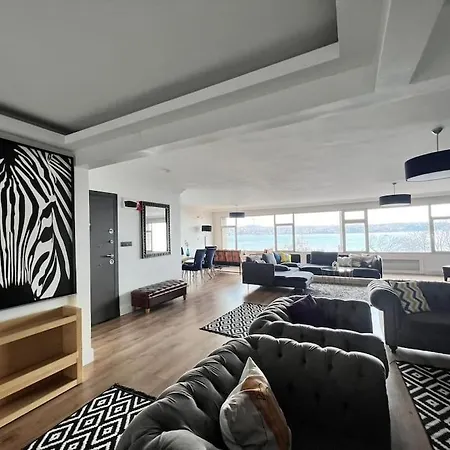 דירה Stunning Sea View Amazing Flat 4br,2ba,ac *